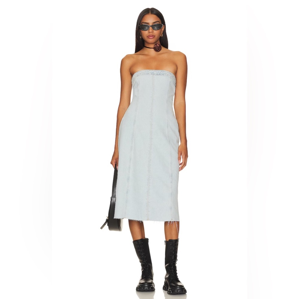 *NWT* WeWoreWhat Denim Strapless Midi Dress in Super Light